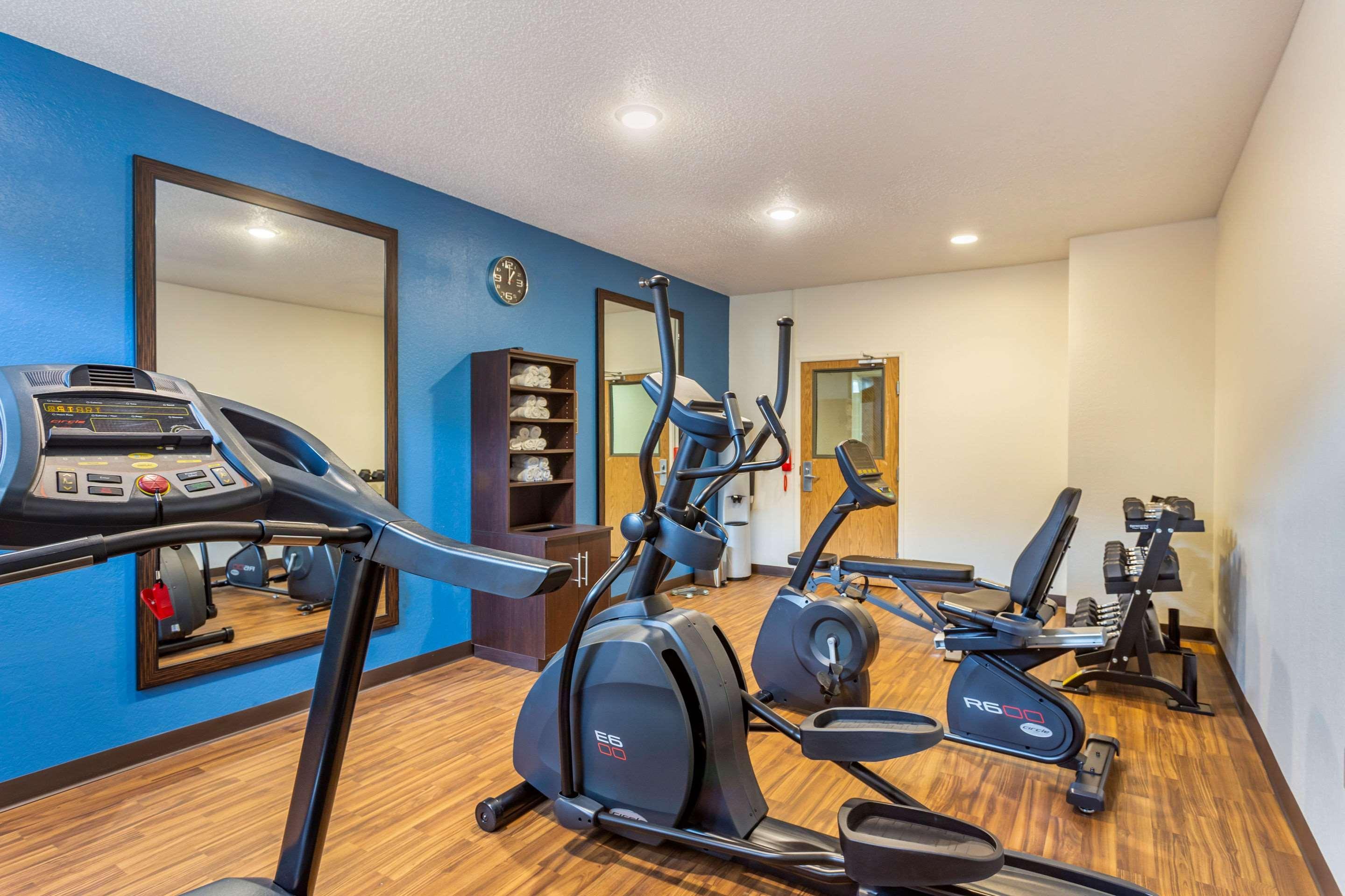 Comfort Inn Dekalb - Adjacent The University エクステリア 写真