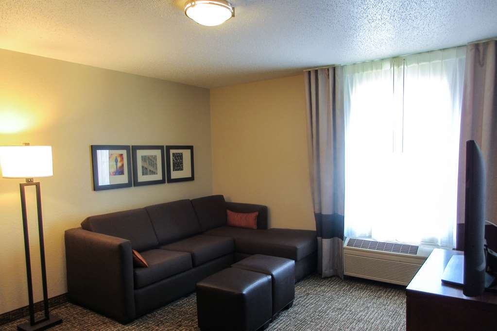 Comfort Inn Dekalb - Adjacent The University 部屋 写真